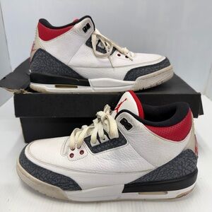 Jordan 3 Retro SE Fire Red Denim (GS) Kids Sneakers Size 7Y CZ6634-100